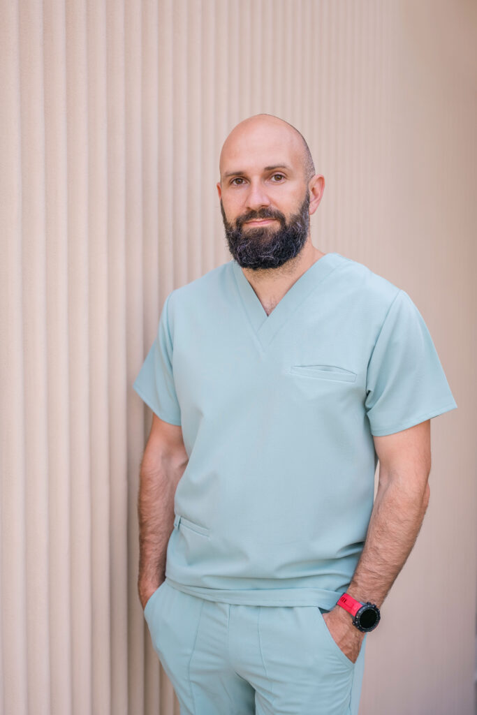 MDDr. Martin Rota, zubní lékař – CLINIQ Dejvice